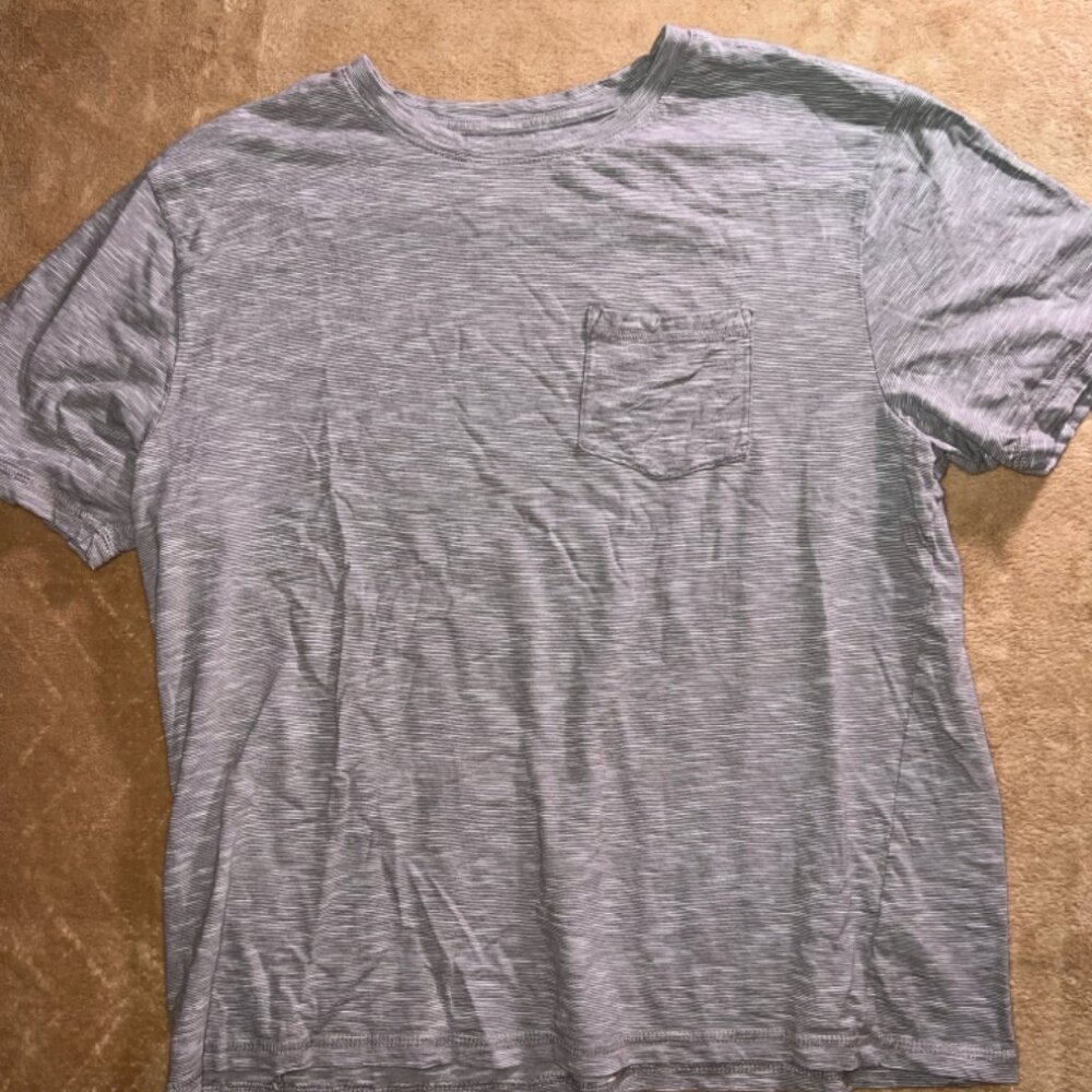 Dip Men XL Gray White Stripe Pocket Scoop Neck Short Sleeve Causal Shirt